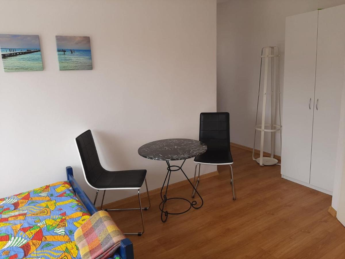Pokoje Goscinne Weronika Ostrowo  Exterior foto
