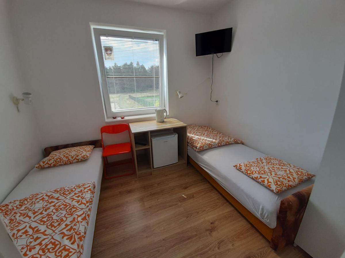 Pokoje Goscinne Weronika Ostrowo  Exterior foto